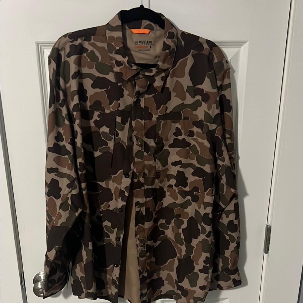 Magellan Outdoors Casual Button Down Shirt Brown Green Camouflage